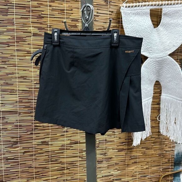 Nike Pants - ‎Nike Shorts